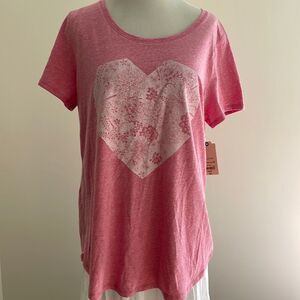 NWT pink T-shirt flowers in heart with keyhole opening on upper back size Large